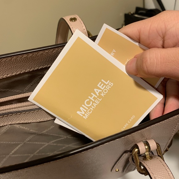 Michael Kors handbag - Picture 5 of 8